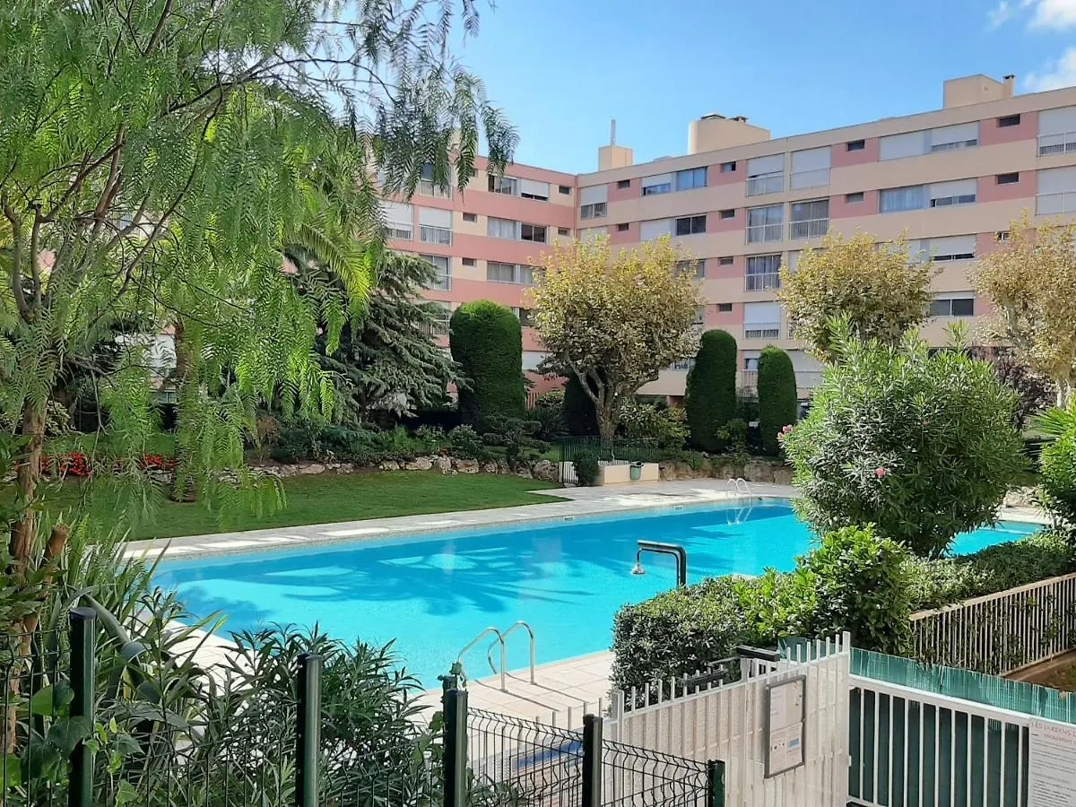 Design Loft Studio Climatise Parking Et Piscine Vallauris France